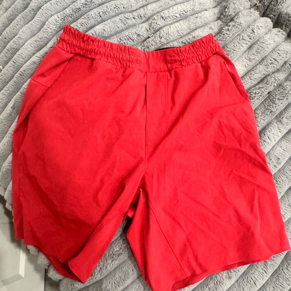 lululemon athletica Men’s Red Athletic Elastic-Waist Shorts